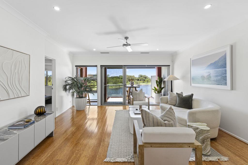 3013 The Boulevarde, Carrara, QLD 4211