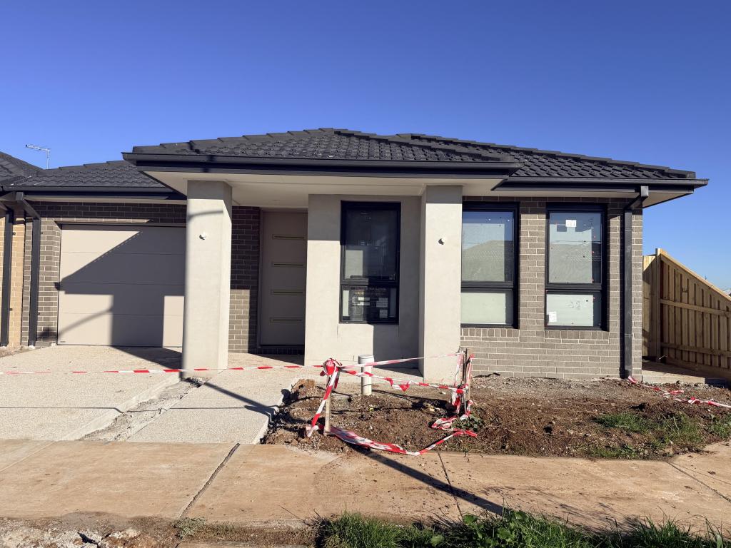 30 Mercury Ave, Fraser Rise, VIC 3336