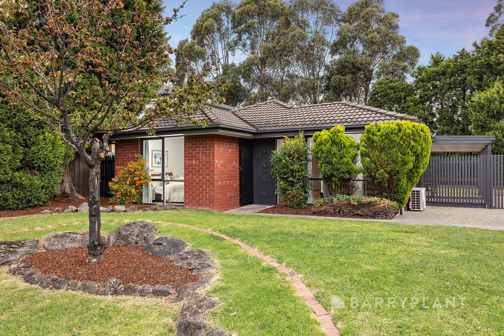 132 Waradgery Dr, Rowville, VIC 3178