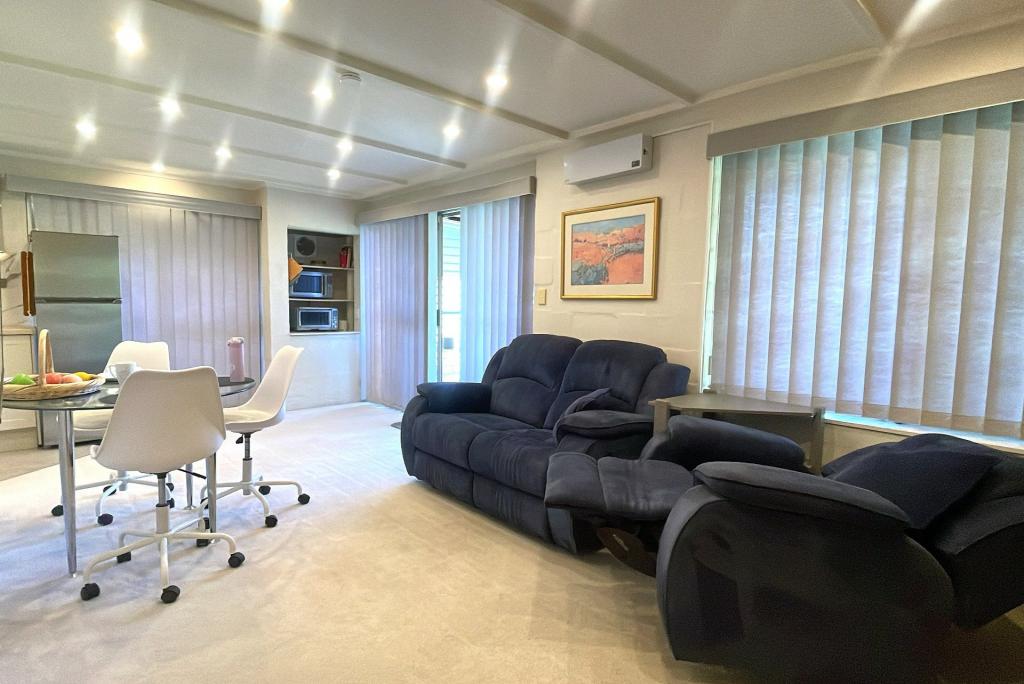 - Beacon Ave, Beacon Hill, NSW 2100