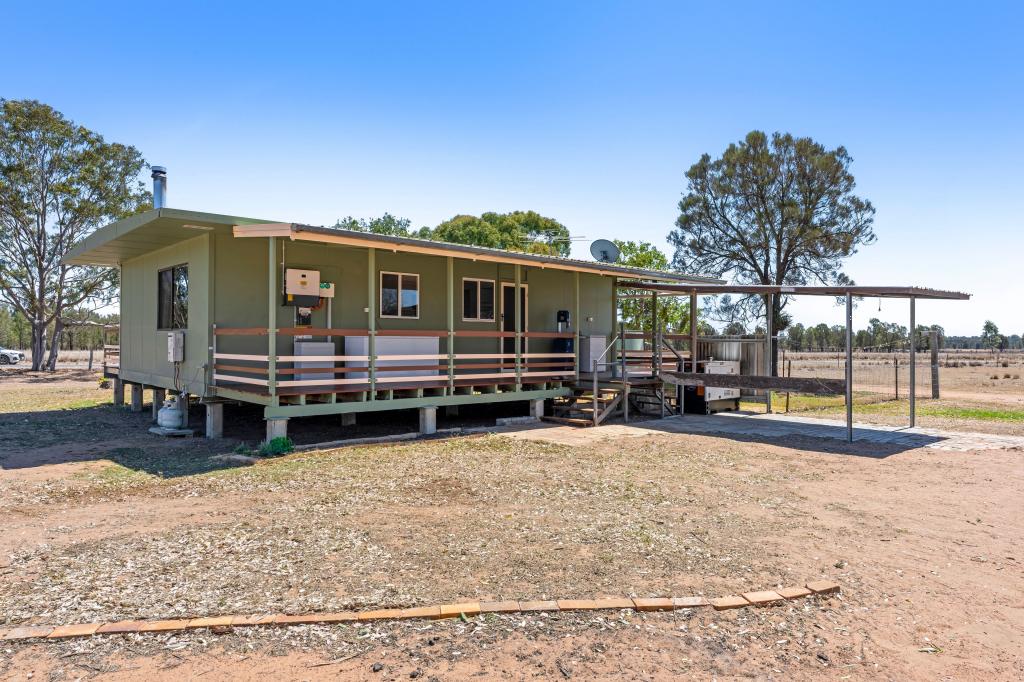 138 Liberator Pl, Leyburn, QLD 4365