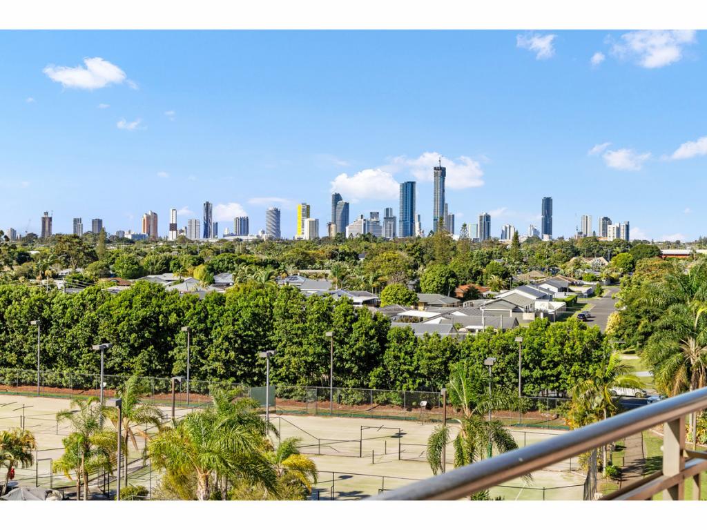 44/11 Fairway Dr, Clear Island Waters, QLD 4226