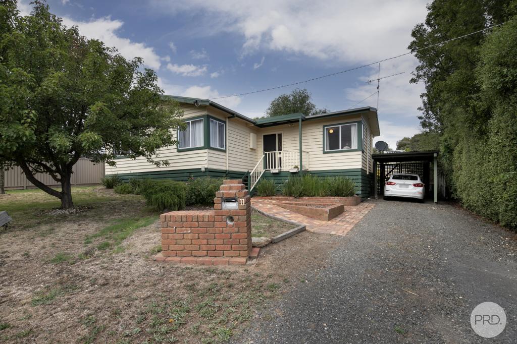11 Davis St, Creswick, VIC 3363