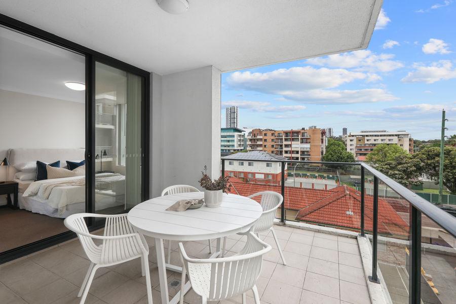 27/15-17 Castlereagh St, Liverpool, NSW 2170