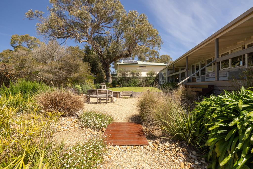 4 Silvergull Ct, Silverleaves, VIC 3922