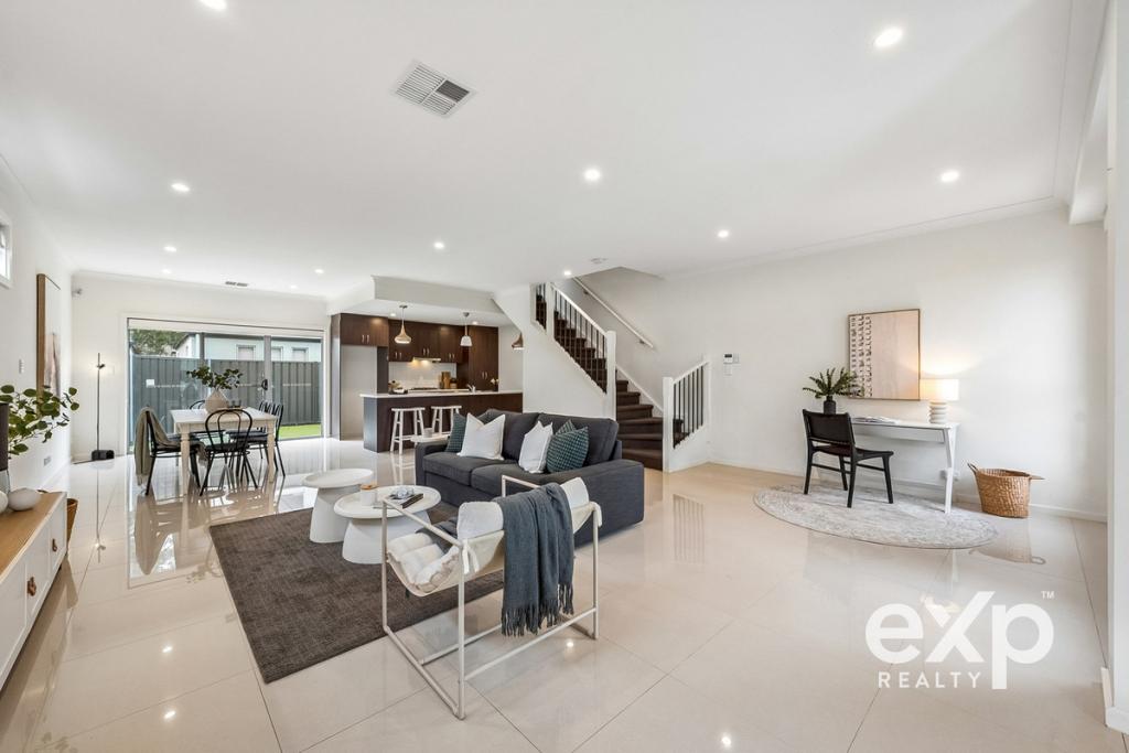 1/2 Apalie Dr, Modbury, SA 5092