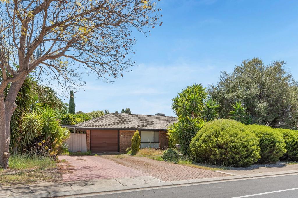 5 Jacaranda Dr, Craigmore, SA 5114