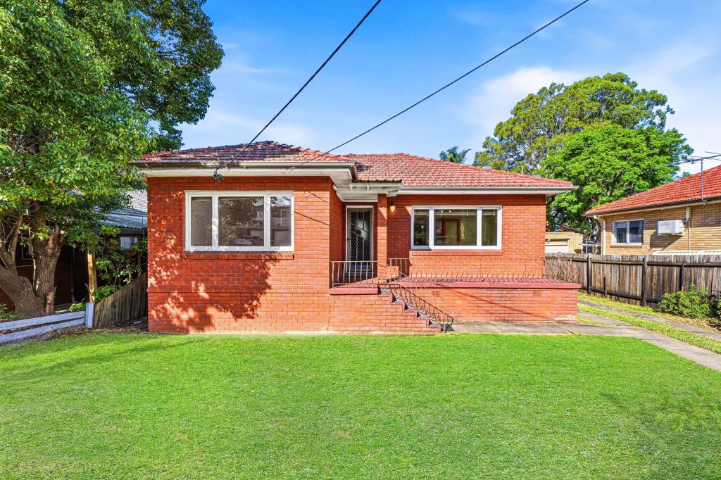 16 Maunder Ave, Girraween, NSW 2145