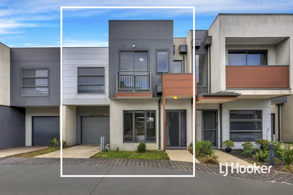 3 Queenie Way, Cranbourne West, VIC 3977