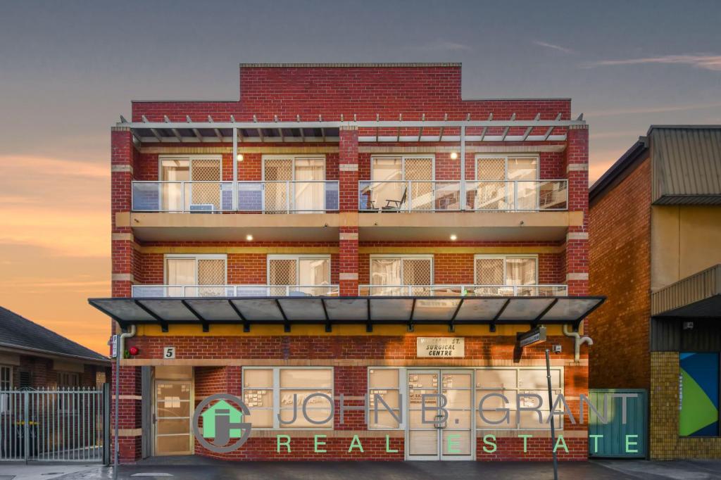 2/5 WILLIAM ST, FAIRFIELD, NSW 2165