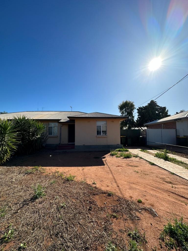 5 BOWDEN ST, WHYALLA STUART, SA 5608