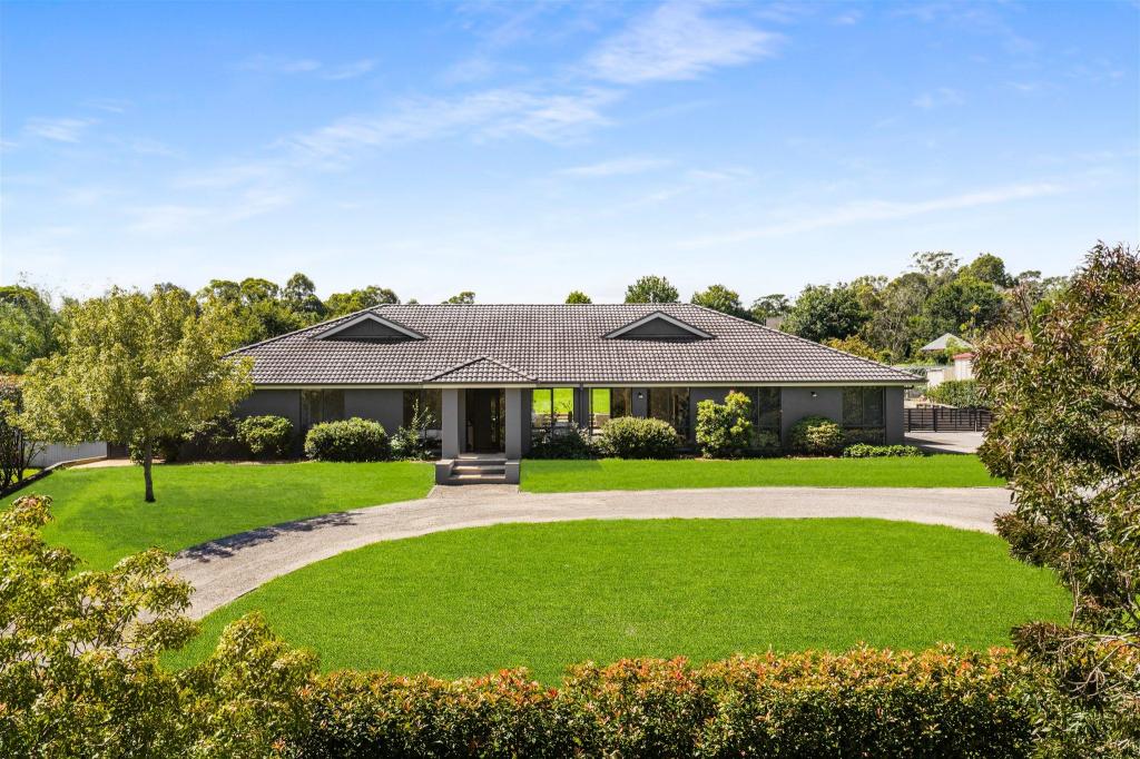 32 Highland Dr, Bowral, NSW 2576