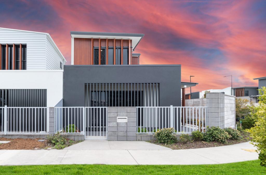 50 Spitfire Banks Dr, Pelican Waters, QLD 4551