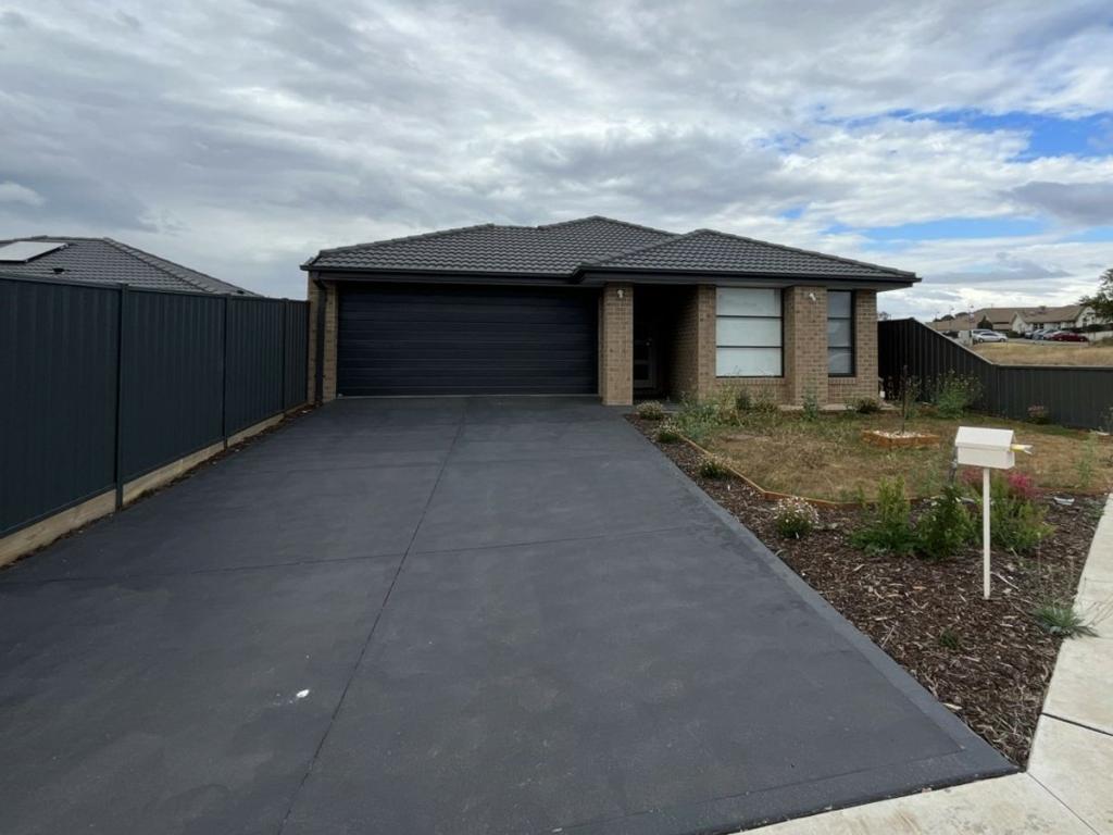 3 Teal Ct, Kilmore, VIC 3764