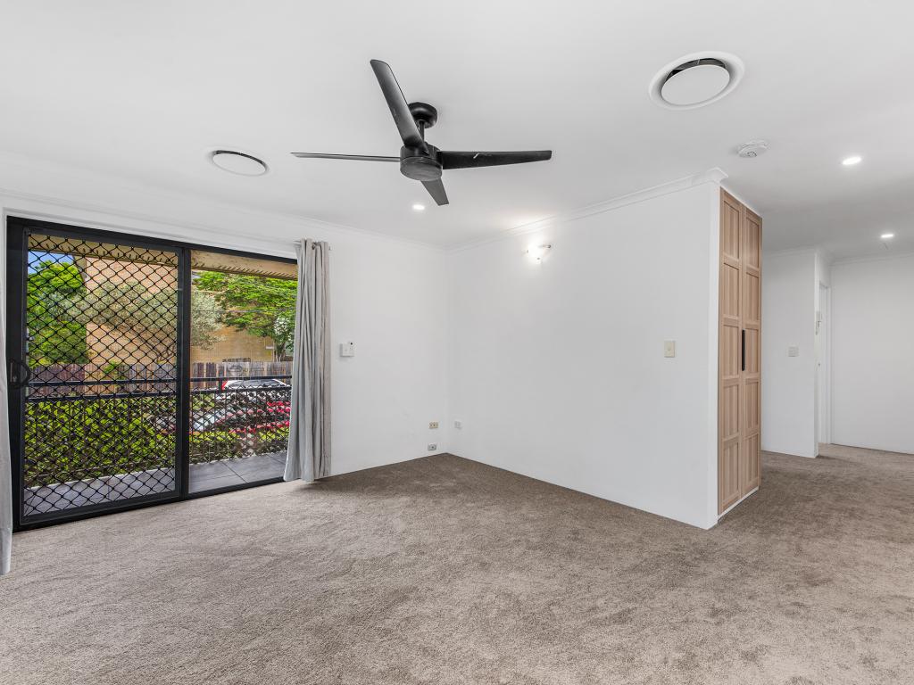 2/36 Lisson Gr, Wooloowin, QLD 4030