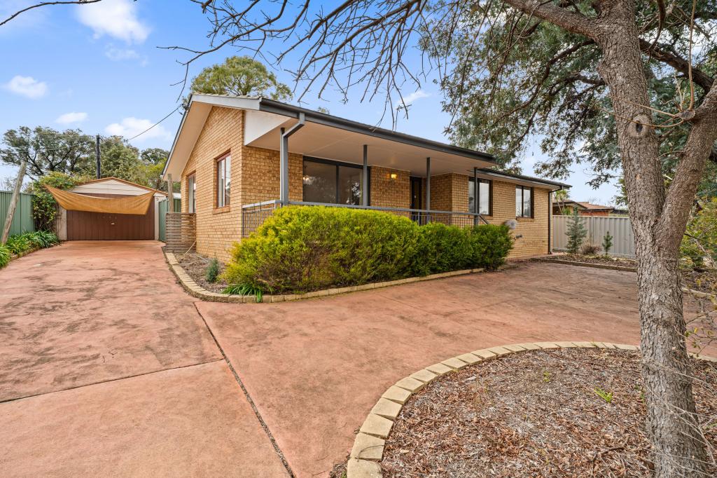 49 Guthridge Cres, Wanniassa, ACT 2903