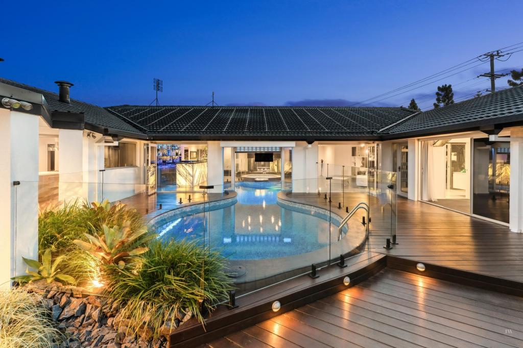 728 Nerang-Broadbeach Road & 6 Reid Ct, Carrara, QLD 4211