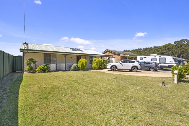 2 Greentree Ave, Sussex Inlet, NSW 2540