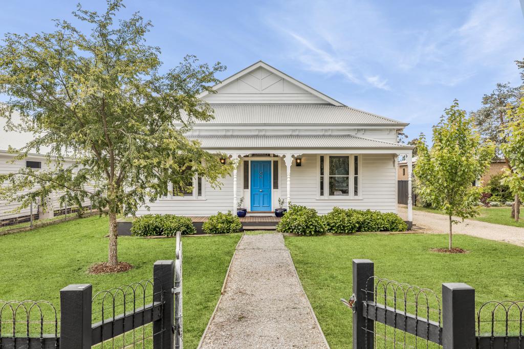 82 High St, Trentham, VIC 3458