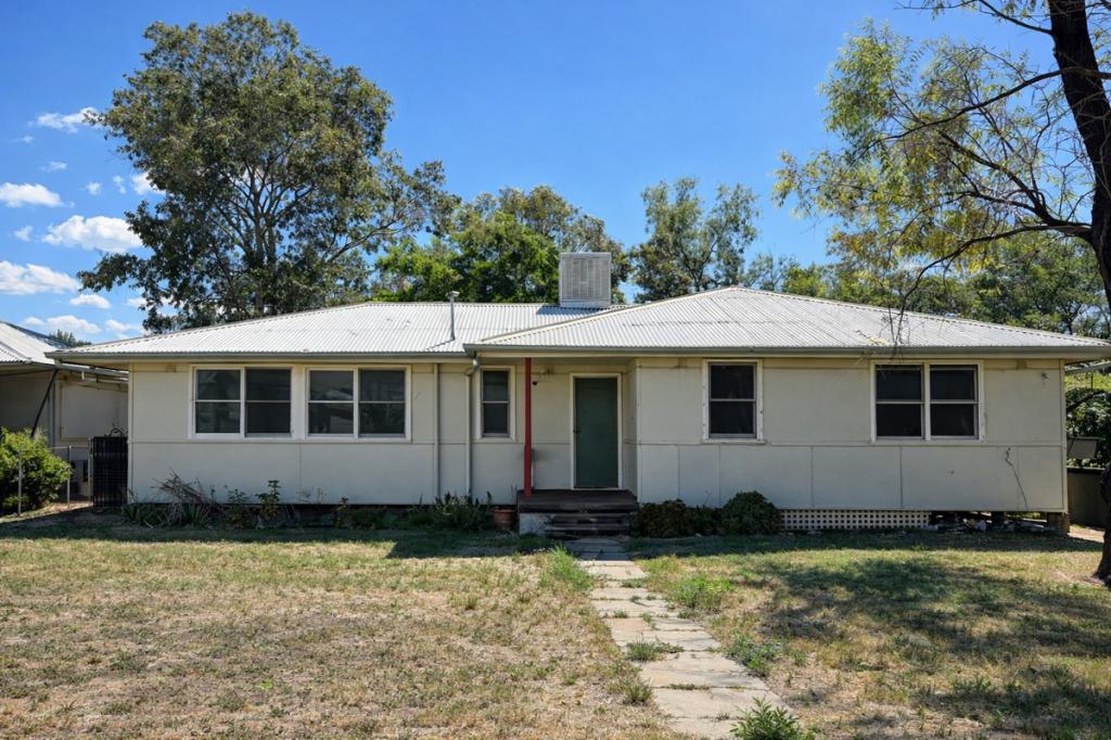 307 Auburn St, Moree, NSW 2400