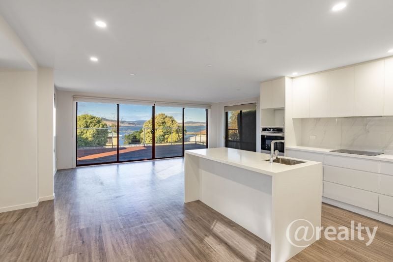 39 Third Ave, Midway Point, TAS 7171