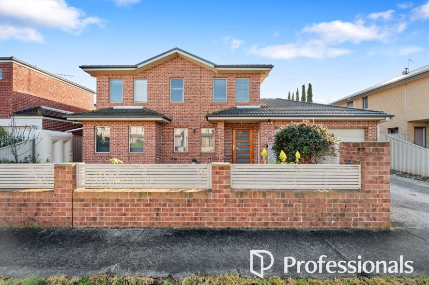 12 AUGUSTE AVE, CLAYTON, VIC 3168