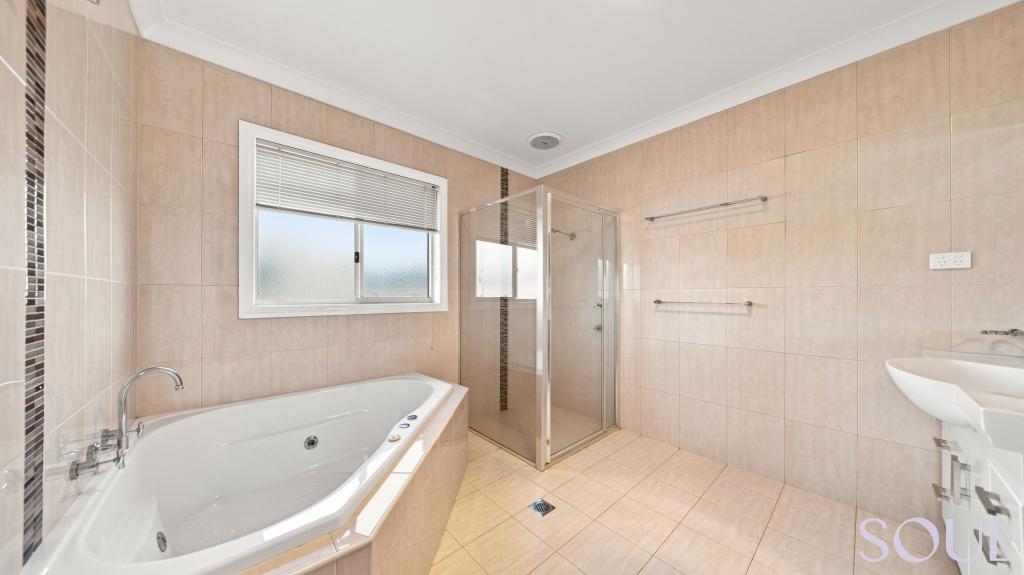 4 Russell St, Griffith, NSW 2680