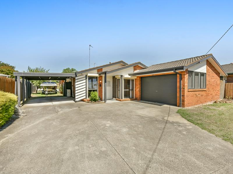 6 Monash Ct, Whittington, VIC 3219