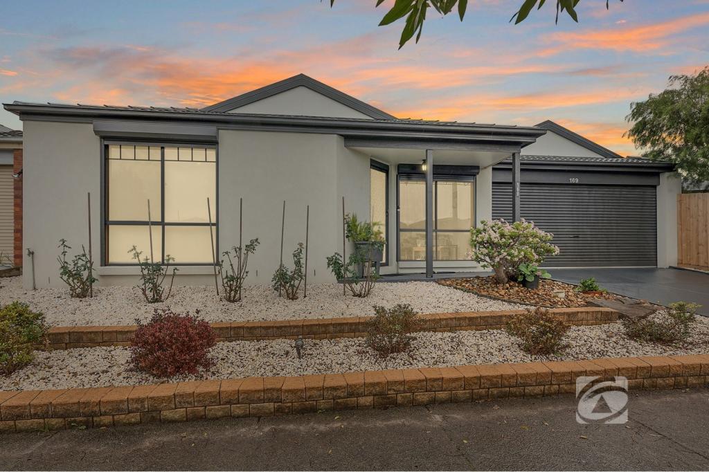 169 Fleetwood Dr, Narre Warren, VIC 3805