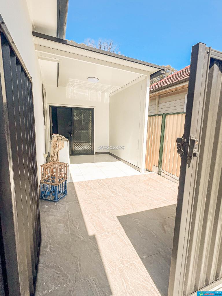 6 (SEMI-DETACHED) LATTY ST, FAIRFIELD, NSW 2165