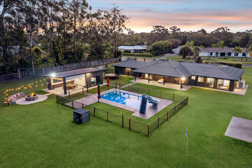 104 Devonstone Dr, Cooroibah, QLD 4565