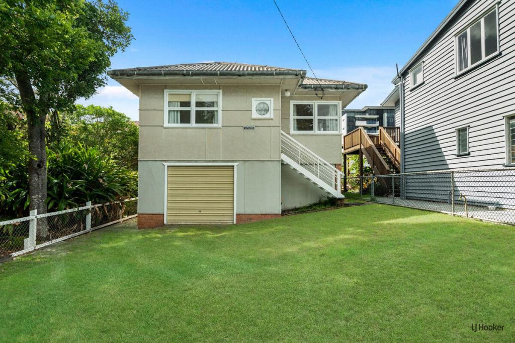 17 Twenty Third Ave, Palm Beach, QLD 4221