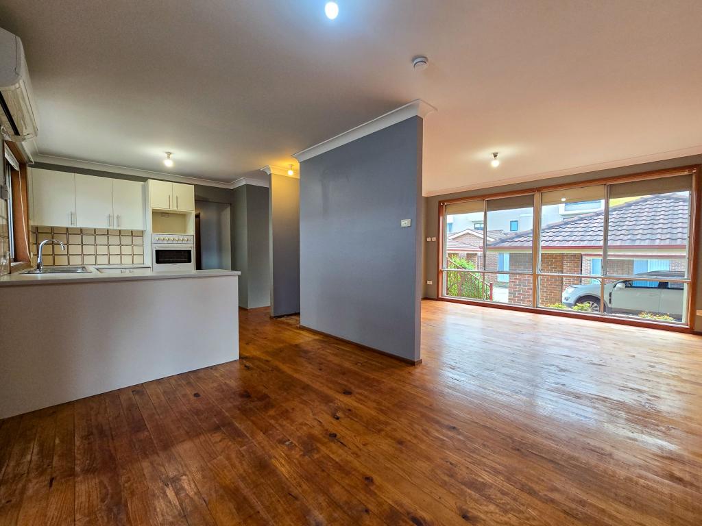 2/40 Warby St, Campbelltown, NSW 2560