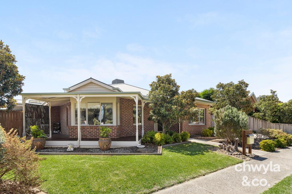 42 OVERLAND DR, DOREEN, VIC 3754