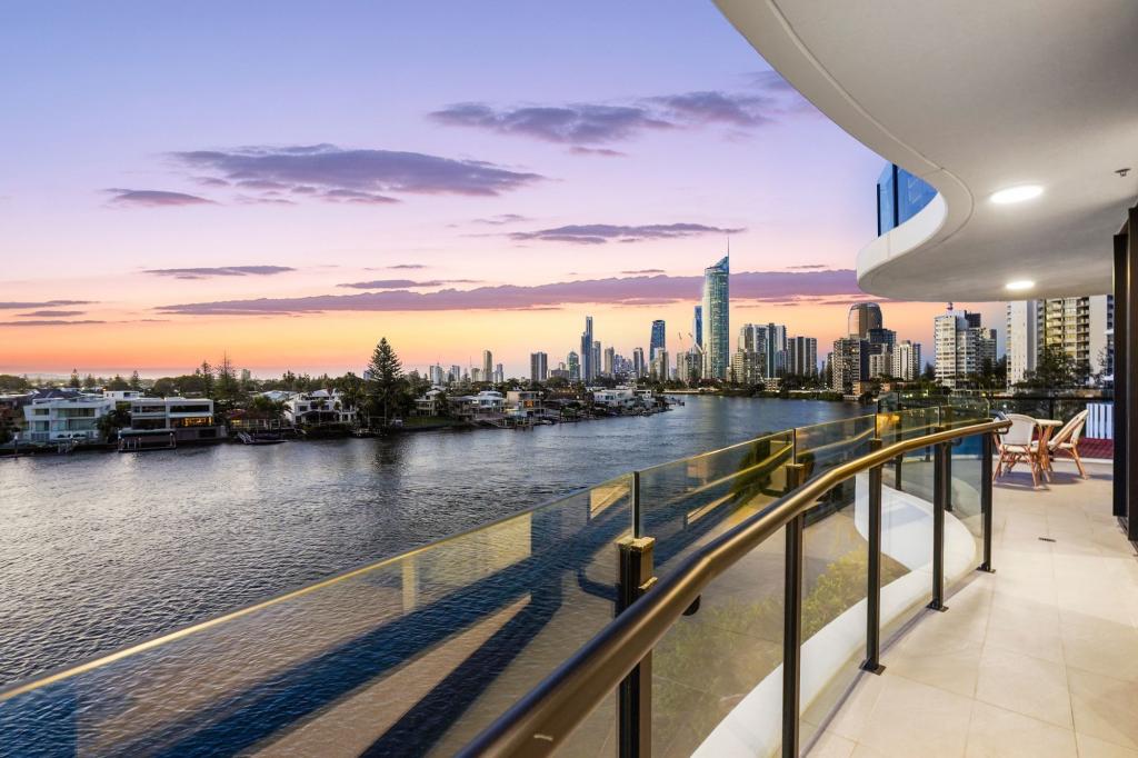 406/15-17 Cannes Ave, Surfers Paradise, QLD 4217