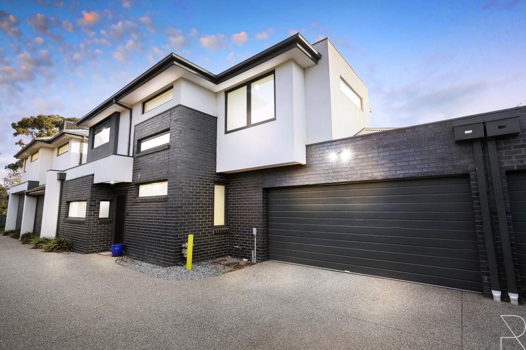 2/40 Rosshire Rd, Newport, VIC 3015