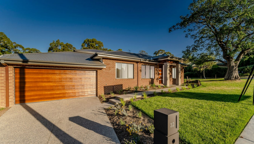 32 Hawthory Rd, Kilsyth, VIC 3137