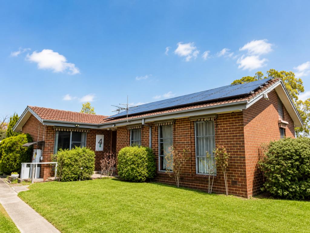 4 Melinga Cres, Mornington, VIC 3931