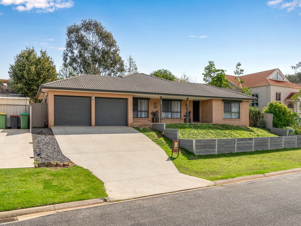 11 Briwood Ct, West Albury, NSW 2640