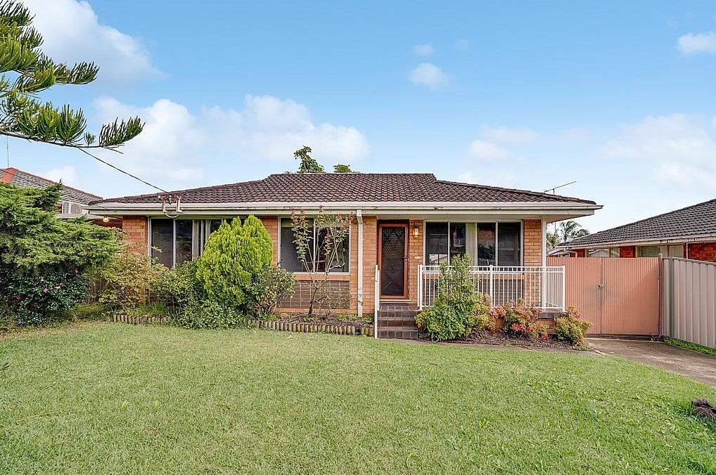 17 Kimberley Cres, Fairfield West, NSW 2165