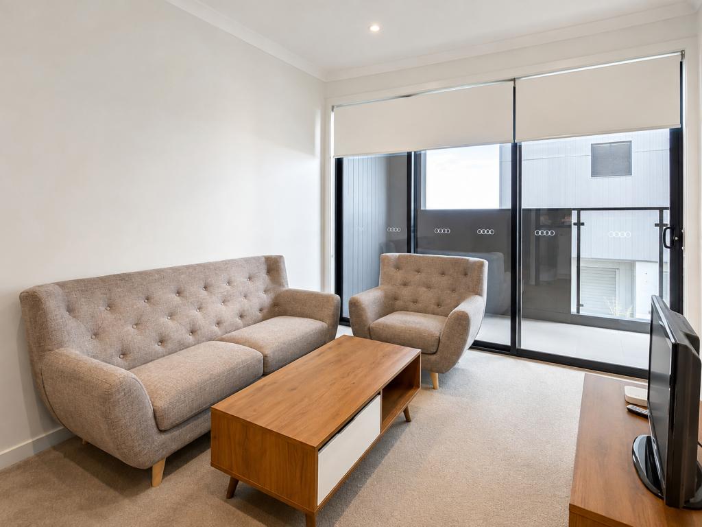 14/163 Carinish Rd, Clayton, VIC 3168