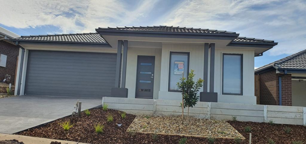 8 Royal Spoonbill Loop, Wallan, VIC 3756