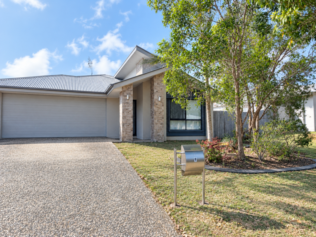 9 Serene Way, Wondunna, QLD 4655