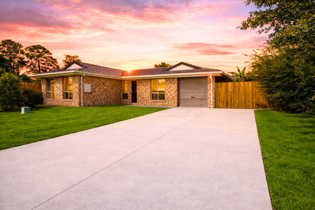 8 Ryecroft Pl, Richlands, QLD 4077