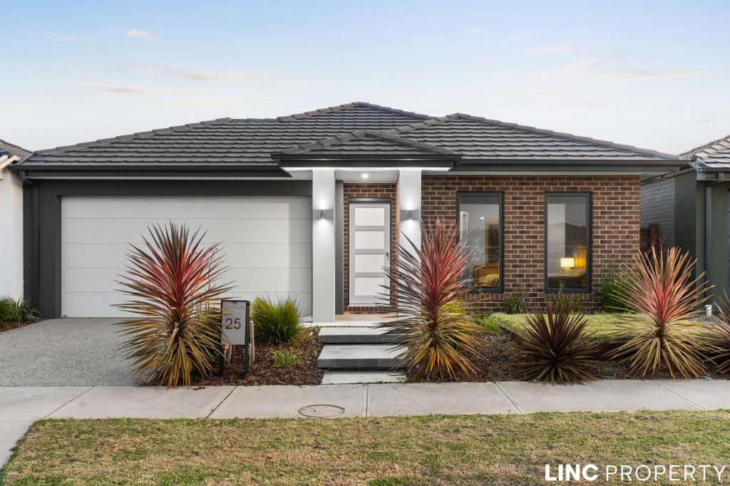 25 Cheddington Rd, Cranbourne East, VIC 3977