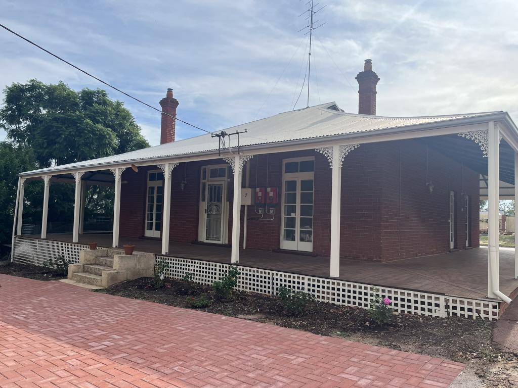 37 Gordon St, Northam, WA 6401