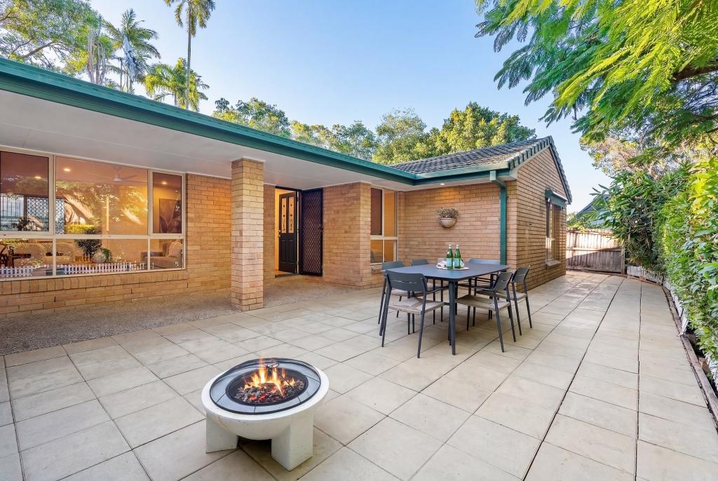 2 Capano Ct, Elanora, QLD 4221