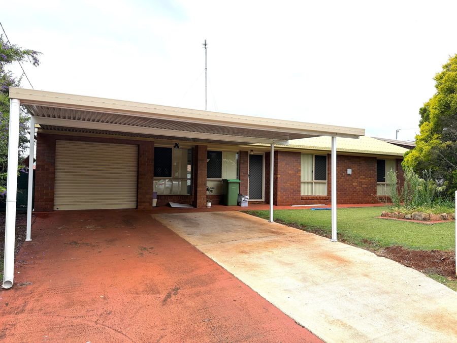 400 Stenner St, Kearneys Spring, QLD 4350