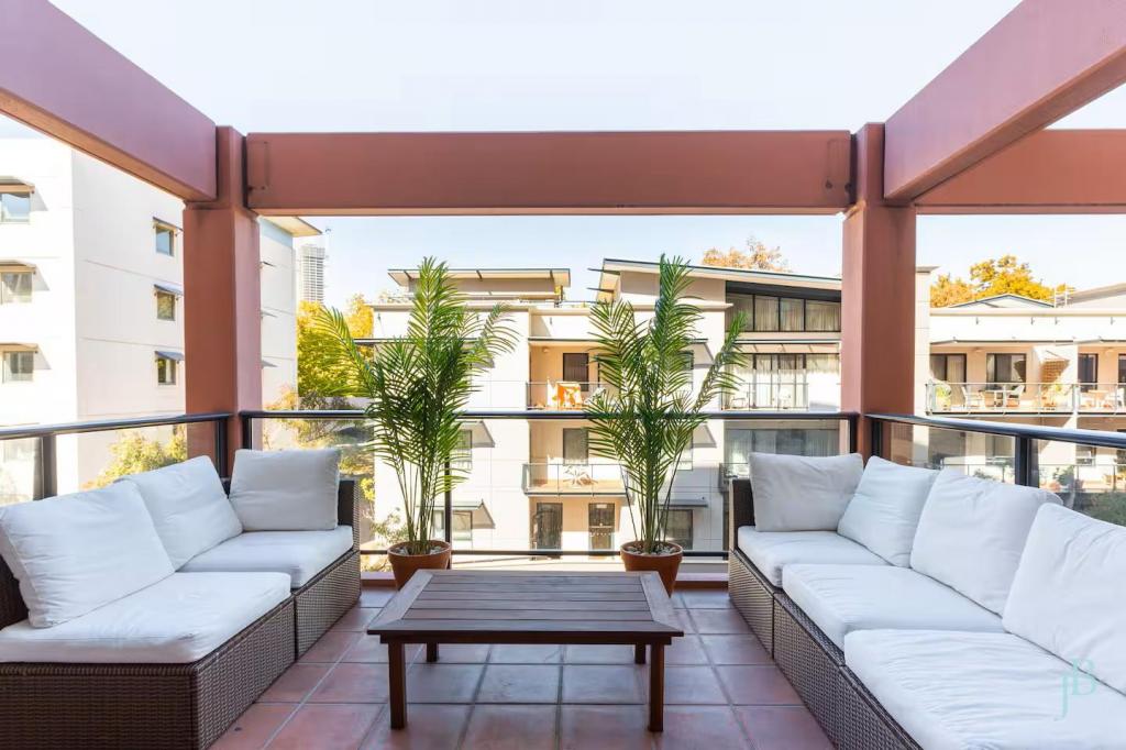 7/118 MOUNTS BAY RD, PERTH, WA 6000