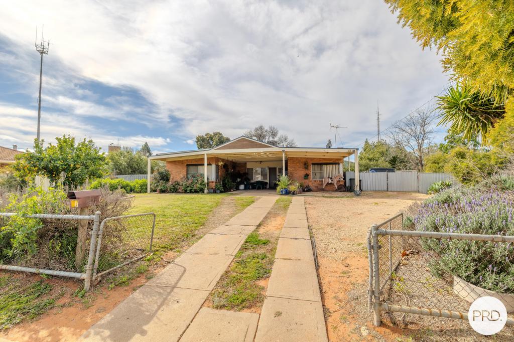 37 Neilpo St, Dareton, NSW 2717
